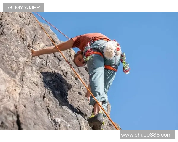 攀岩深度探索:揭秘成都攀岩队的训练与团队协作之道 攀岩深度探索:揭秘成都攀岩队的训练与团队协作之道
