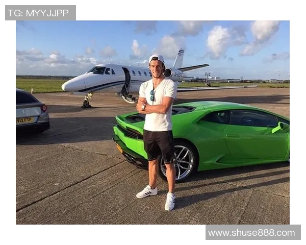 足球明星的奢华座驾揭秘球场之外的豪华生活与个性选择 足球明星的奢华座驾揭秘球场之外的豪华生活与个性选择