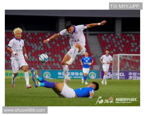 陈伟独家解析足球技巧与战术分享助你提升球技与比赛表现